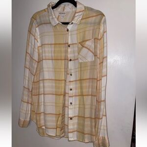 Shyanne Women's Size L Yellow Plaid Button Up Long Sleeve Top